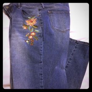 Old Navy Rock Star Embroidered denim jeans